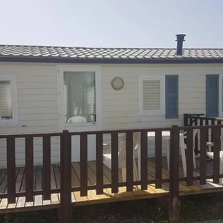 Natur Camping Bungalow T3 - 6 Ferienhaus Pataias
