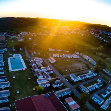 Natur Camping Bungalow T3 - 6 Pataias